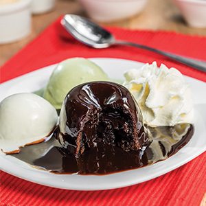 Petit gâteau com gelato